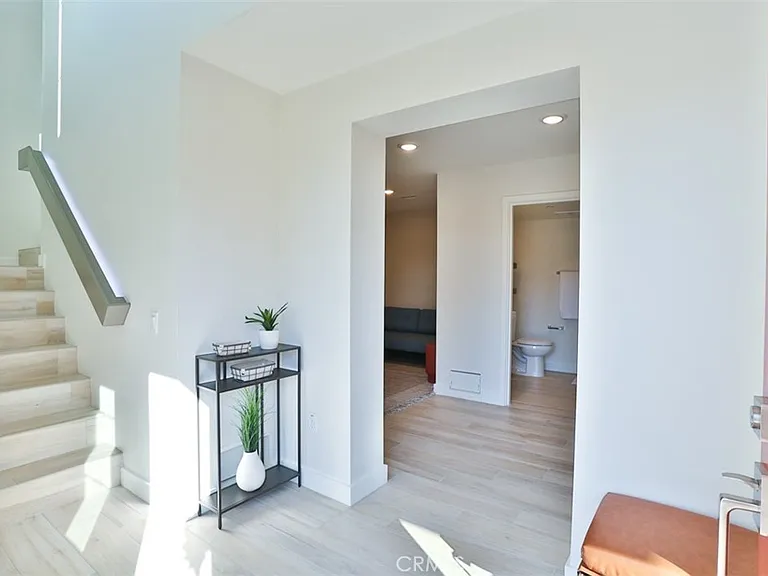 1529 Doheny Way — Photo 11