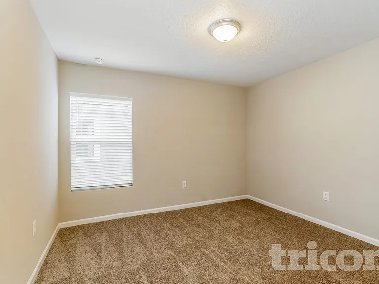 1610 Liberty Tree Pl — Photo 10