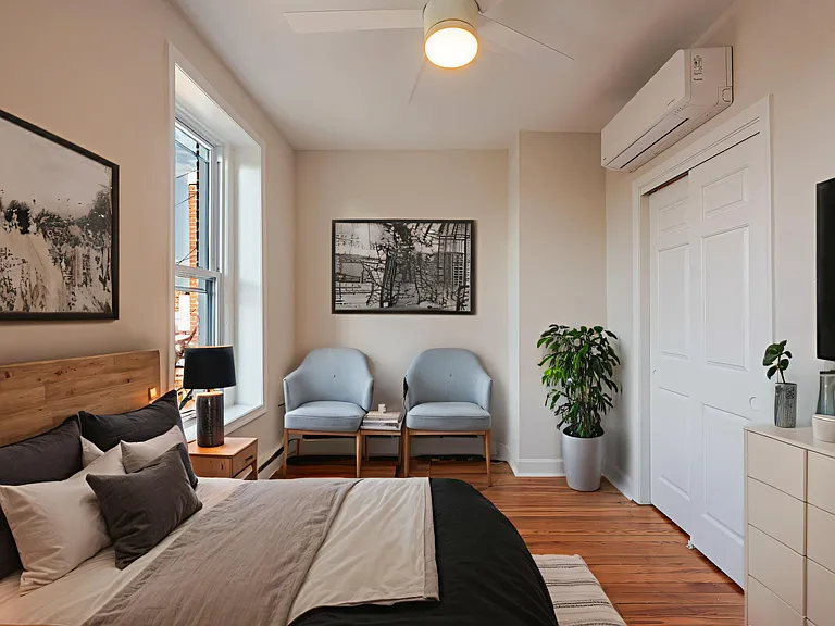 1105 E Capitol St SE #4 — Photo 9