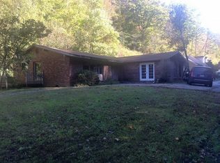 100 Rocky Holw, Raccoon, KY 41557