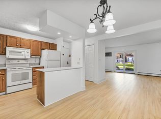 540 Georgetown Pl #25, Traverse City, MI 49684