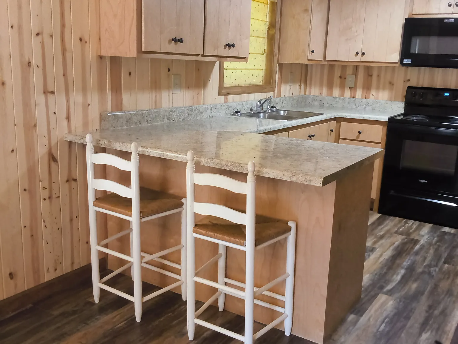 2 bed, 750 sqft, $1,200 — Photo 4