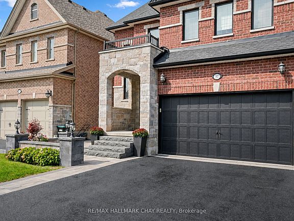 4th image of 80 Holt Dr