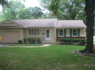 10821 Oak St, Kansas City, MO 64114