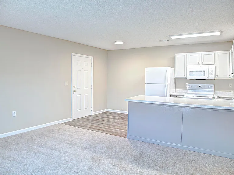 3695 Claypond Rd #H — Photo 41