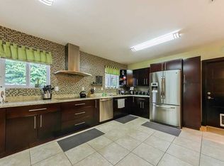 2360 SW 16th St, Miami, FL 33145