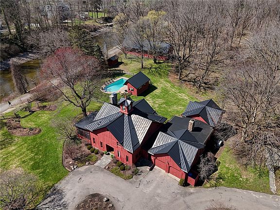2nd image of 65 Mitchell Rd