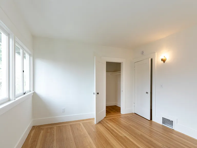 373 Moraga Ave — Photo 42