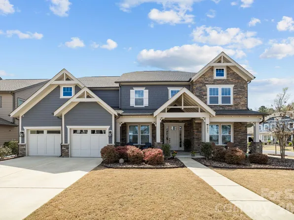 2451 Paddlers Cove Dr, Clover, SC 29710