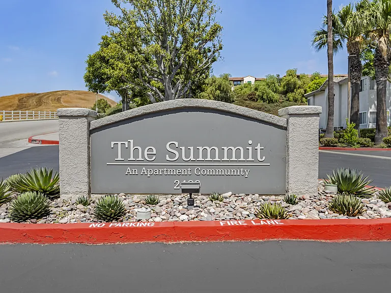 The Summit at Chino Hills Apartment Homes — Photo 46