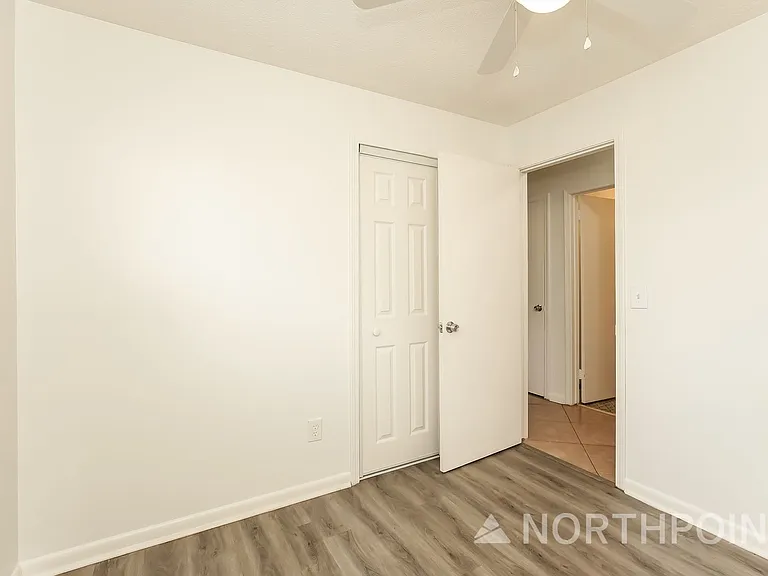 6139 Deepwood Dr E — Photo 12