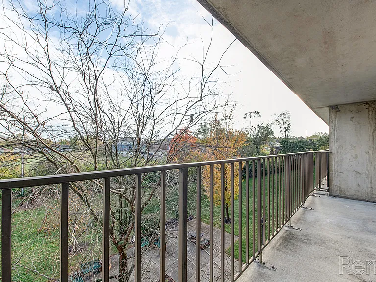 Brookview Place Apartments — Photo 28