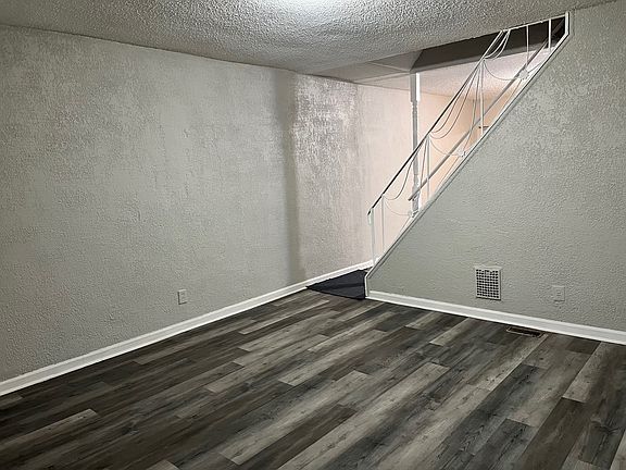 3rd image of 5551 Boyer St