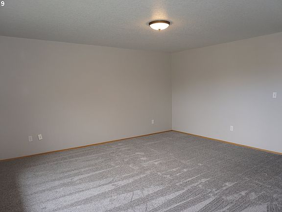 2nd image of 15011 NE 50th St