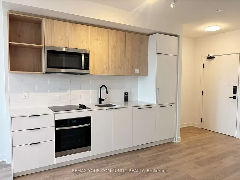 1185 Dupont St #807 — Photo 5