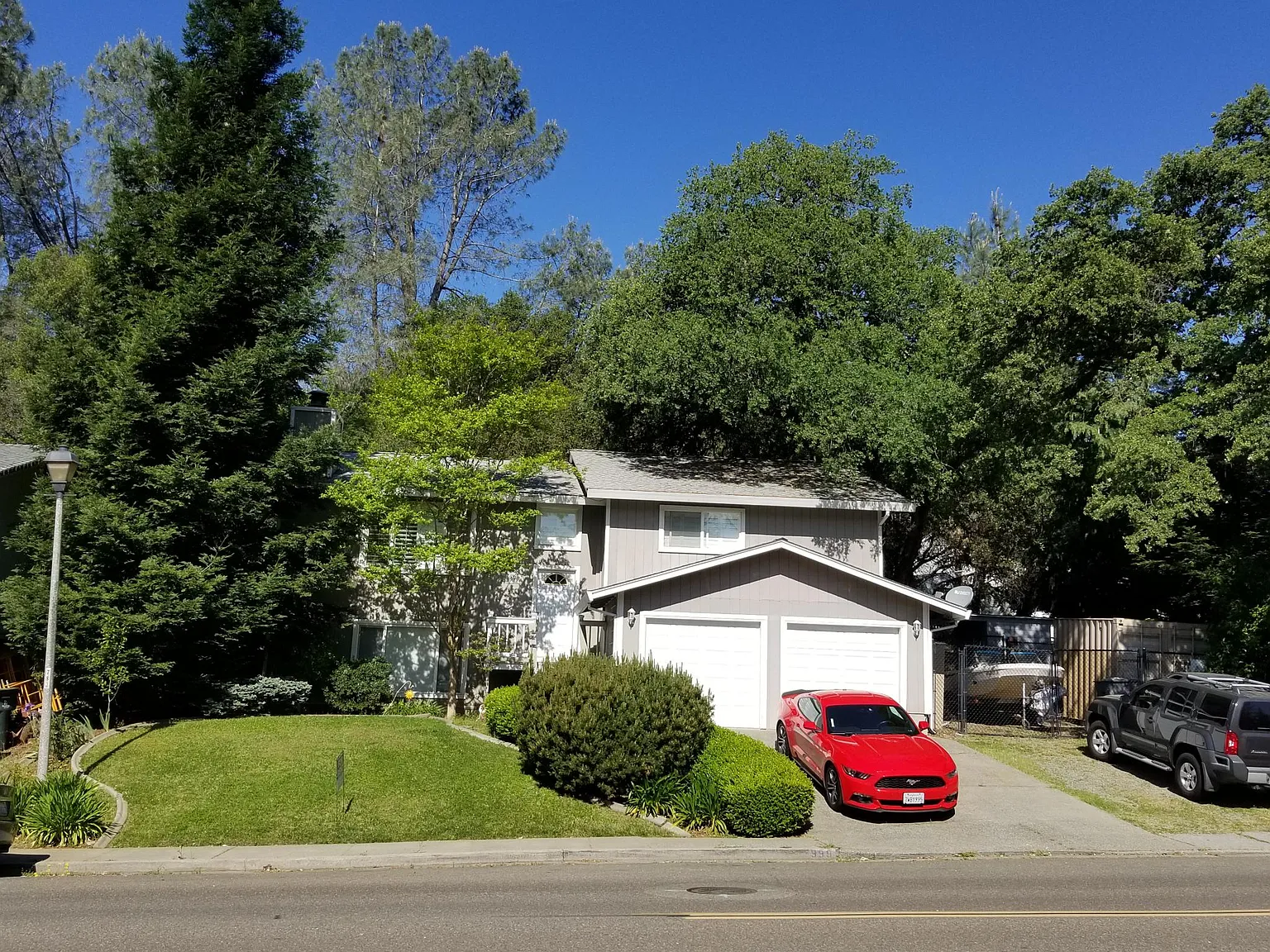 999 Mikkelsen Dr photo 1