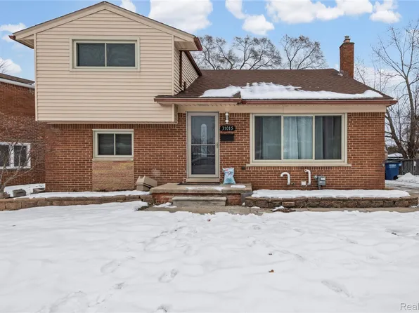 31015 Mackenzie Dr, Westland, MI 48185