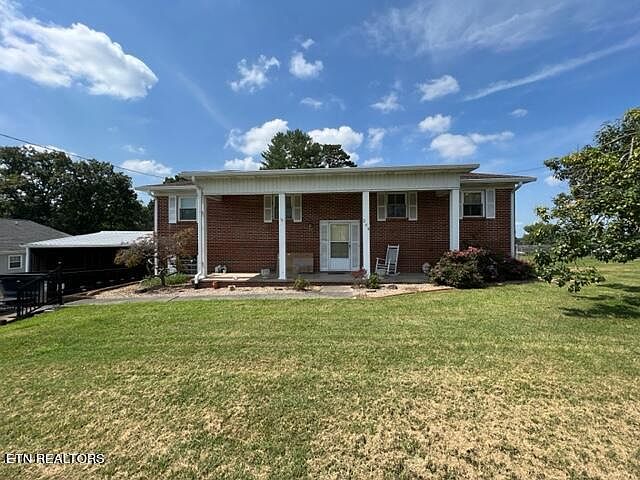 1st image of 209 Summitt Dr