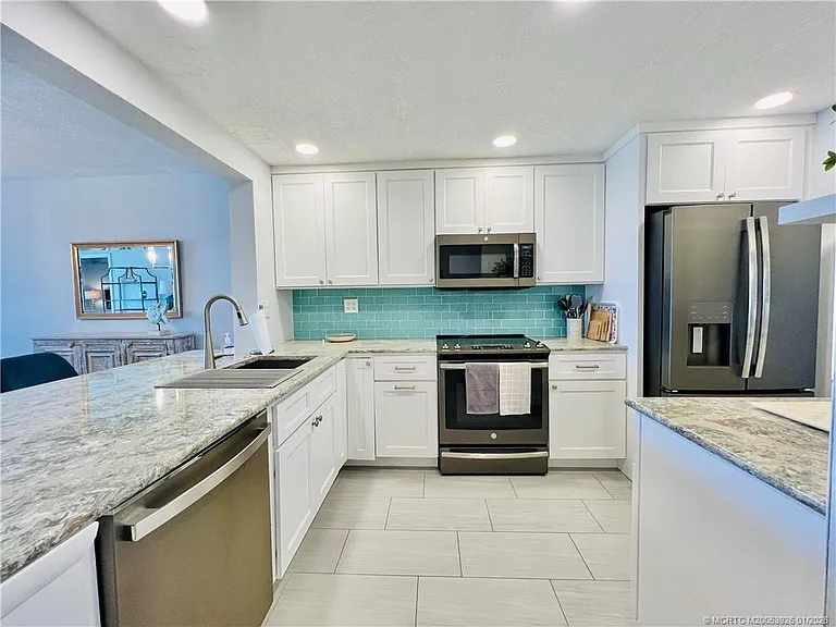 9400 S Ocean Dr #304B — Photo 6