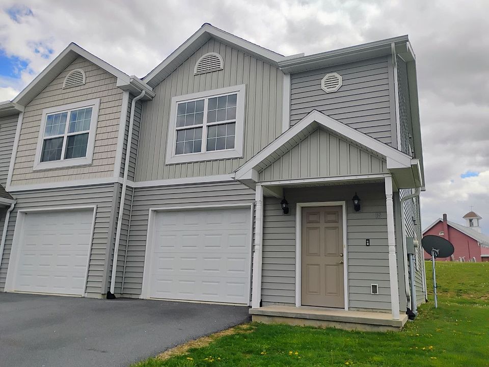 1st image of 18 Chloe Dr #1