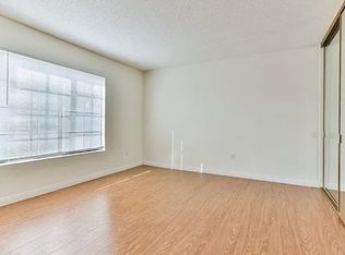 5916 Whitsett Ave APT 1, Valley Village, CA 91607