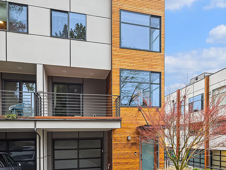 410 W Fulton St — Photo 25