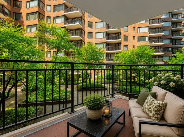 60 Sutton Pl S #3HS, New York, NY 10022