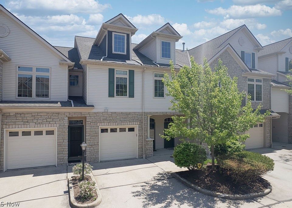 1st image of 3158 Richmond Rd #3158
