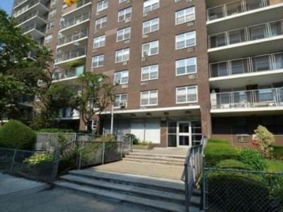 2550 Olinville Ave APT 17J, Bronx, NY, 10467