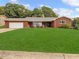 348 Christine Dr, Aliquippa, PA