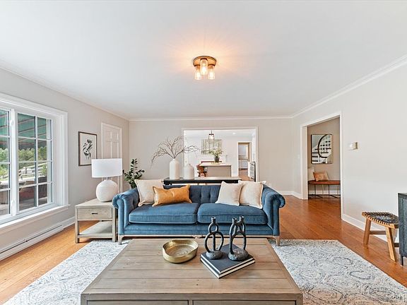 5th image of 5103 Signal Hill Ln