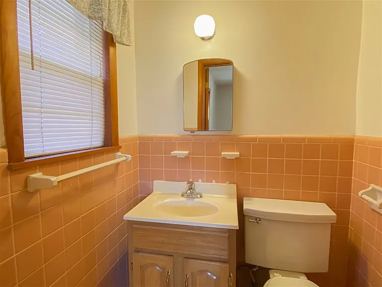 232 Arlington Dr — Photo 6