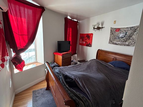3rd image of 1027 Ridge Ave APT 305