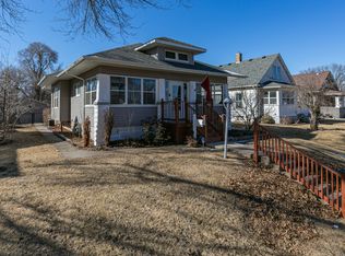 1734 N Howell St, Davenport, IA 52804
