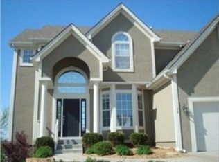 1108 SW Whistle Dr, Lees Summit, MO 64082