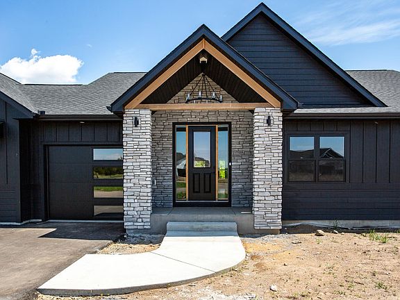 2nd image of 249 Saddle Ridge Ln
