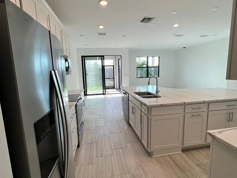 4086 Sonoma Oaks Cir #4086 — Photo 6