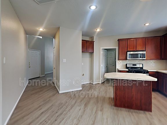 5th image of 5332 Vestia Dr