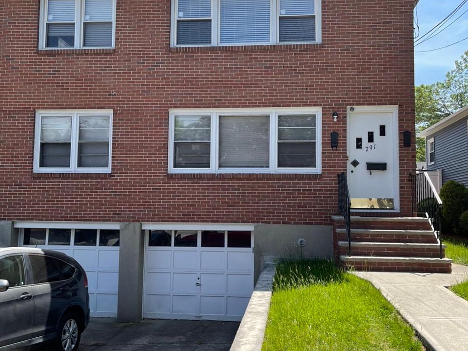 1st image of 791 Davis Ave Floor 2