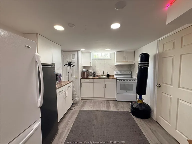 3199 Mark Ave — Photo 9