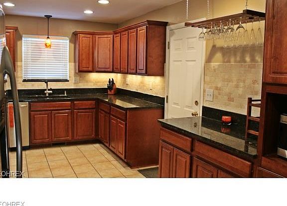 3rd image of 1867 Camberly Dr