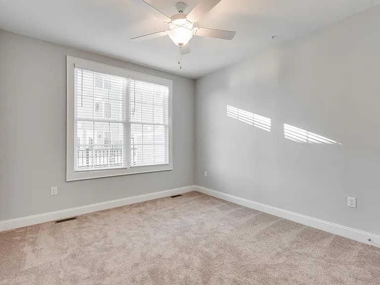 392 Armitage Walk #A — Photo 11