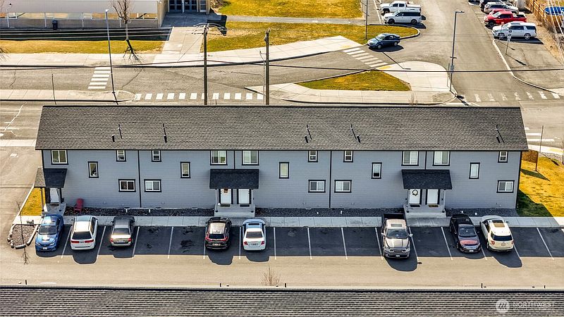 4th image of 1525 S Monroe Street