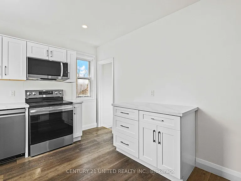 661 Rubidge St — Photo 11