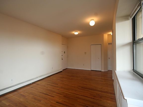 3rd image of 49 E Broadway #3