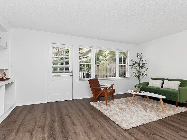 4605 Hedgemore Dr #D — Photo 3