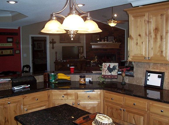 4th image of 7108 N Fm 179