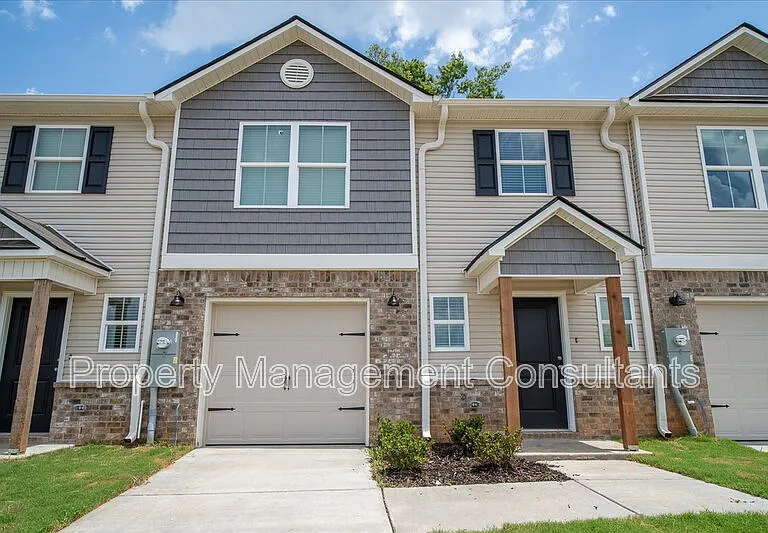 4151 Hudson Ct — Photo 2
