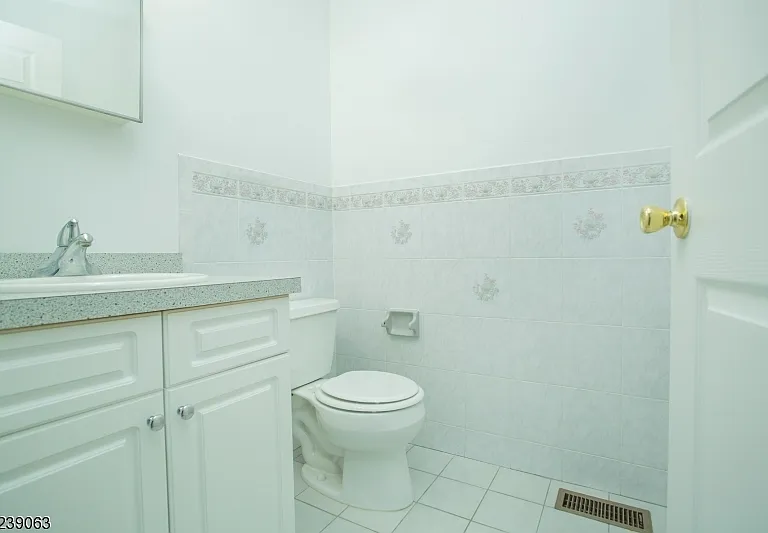 578 Old Dover Rd — Photo 7
