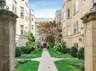 817 Forest Ave APT 2E, Evanston, IL 60202